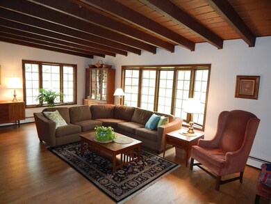 Large Family Room addition with vaulted ceiling, h