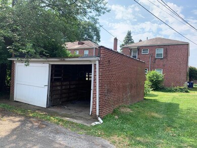 4_photo-2806-sherwood-road