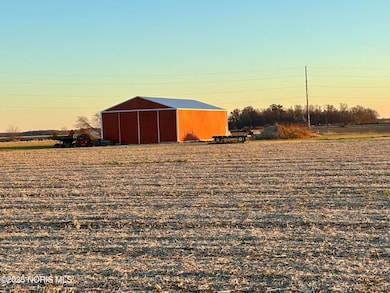 27600 Jewell Rd, Defiance, OH 43512 - photo 2