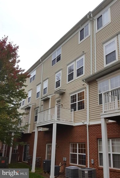 2456 Curie Ct unit 21, Herndon, VA 20171 - photo 2