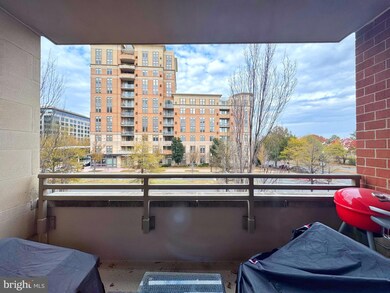 The Eclipse unit 249, Arlington, VA 22202 - photo 4