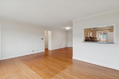 unlisted-address, Evanston, IL 60201 - photo 5