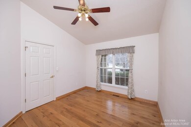 8208 Bridgeway Dr, Dexter, MI 48130 - photo 4