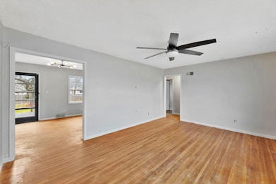 830 S Bluff Ave, Wichita, KS 67218 - photo 7