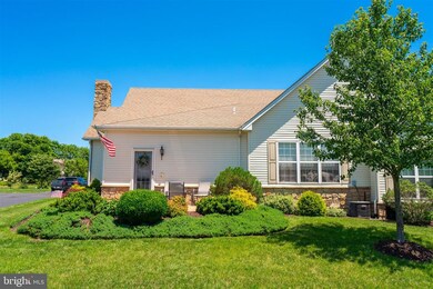 1047 Burgundy Cir, Pennsburg, PA 18073 - photo 6