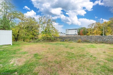 83 Shepherds Ln, Totowa, NJ 07512 - photo 5