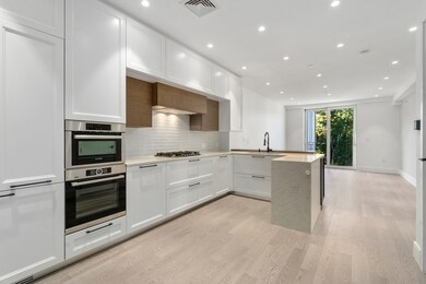 69 Walnut St unit 2, Brookline, MA 02445 - photo 2