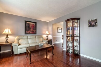 6512 Daverman Ct, Louisville, KY 40228 - photo 5