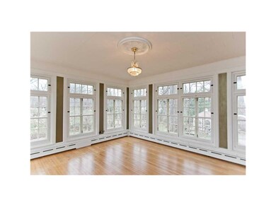 4-Seasons Porch/Room.