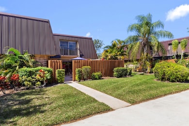 6435 SE Windsong Ln unit 114, Stuart, FL 34997 - photo 3