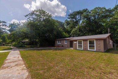 6515 Cooper Ln, Jacksonville, FL 32210 - photo 2