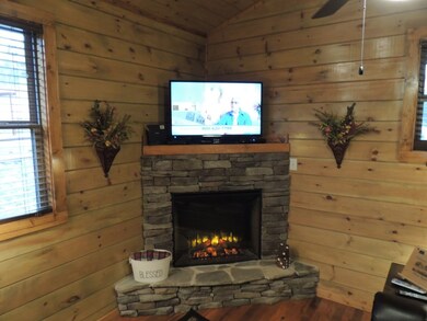 906 Mcmakin Way, Pigeon Forge, TN 37863 - photo 6