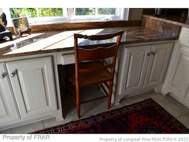 1348 Longleaf Dr, Fayetteville, NC 28305 - photo 4