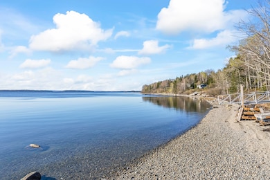 41 Goose Ledge Rd, Harpswell, ME 04079 - photo 3