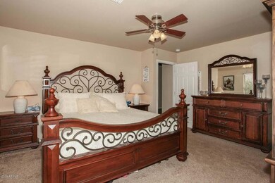 Master Bedroom2