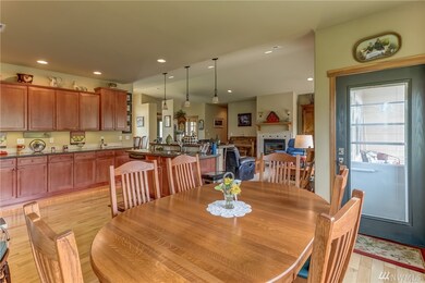 966 Hemlock Loop, Lynden, WA 98264 - photo 4