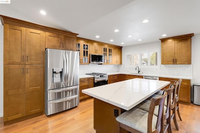 4656 Benbow Ct, Concord, CA 94521 - photo 6