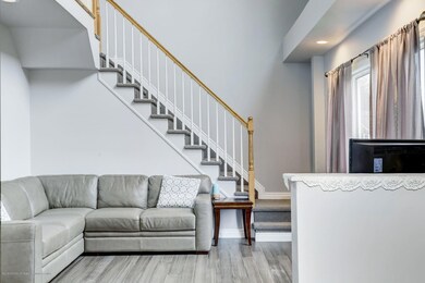 007_12_Linton_Pl_242412_368843