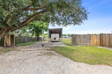 129EBroussard-8