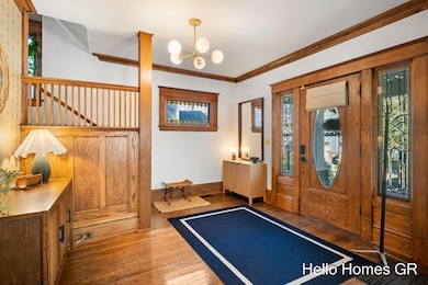 318 Pleasant St SE, Grand Rapids, MI 49503 - photo 7