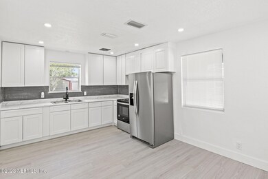 7058 Sans Souci Rd, Jacksonville, FL 32216 - photo 6