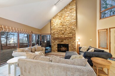 01_1501WWaterSt11_1_LivingRoom_HiRes