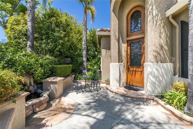 28398 Paragon Dr, Santa Clarita, CA 91390 - photo 3