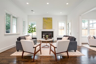 1718 Cherryhurst St, Houston, TX 77006 - photo 6