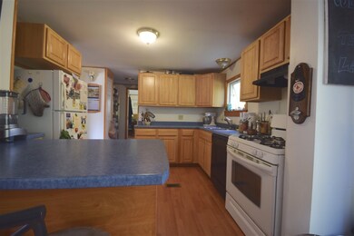 2953 Cochran Rd, Richmond, VT 05477 - photo 4