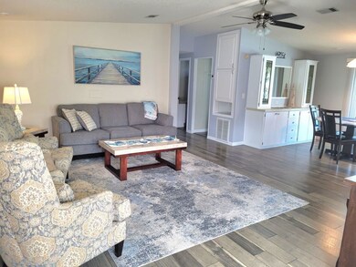 41074 Bream Cir unit 117, Zephyrhills, FL 33540 - photo 6