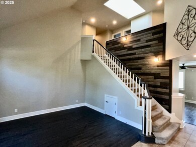 7988 SW Leiser Ln, Portland, OR 97224 - photo 4