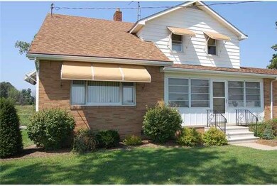 323 S Fulkert Rd, Elmore, OH 43416 - photo 2