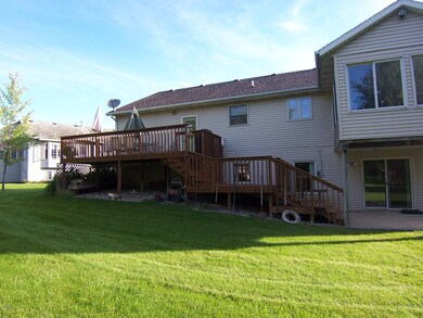 4344 Hickory View Ct, Moline, MI 49335 - photo 3