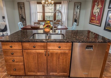 953 40th St, West Des Moines, IA 50265 - photo 7