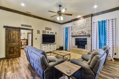 6702 Longbranch, Abilene, TX 79606 - photo 3