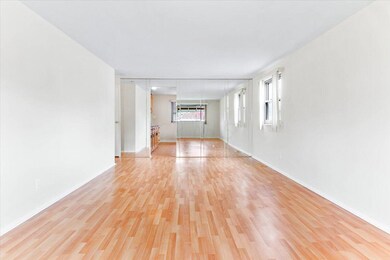 03-Living Area