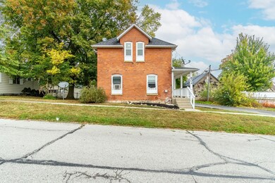 804 N Harrison St, Syracuse, IN 46567 - photo 2