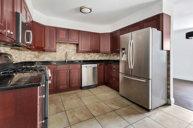 5251 Galitz St unit 311, Skokie, IL 60077 - photo 4