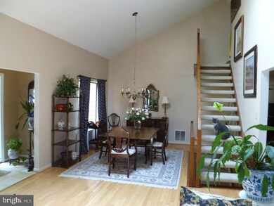 7542 Broadcloth Way, Columbia, MD 21046 - photo 4