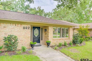922 922 Charleston Dr, Tyler, TX 75703 - photo 3