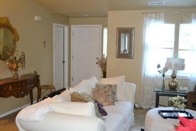 1633 W Allingham Ave, Sisters, OR 97759 - photo 3