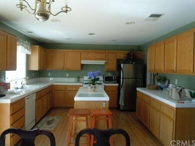 Kitchen with island