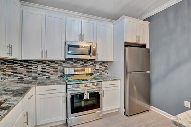 321 Regency Place unit 321, Woodbridge, NJ 07095 - photo 6