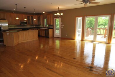 4900 SW Fairlawn Rd, Topeka, KS 66610 - photo 7