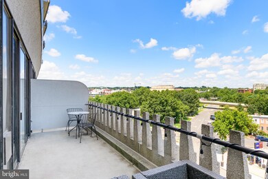 Watergate West Residences unit 708, Washington, DC 20037 - photo 3