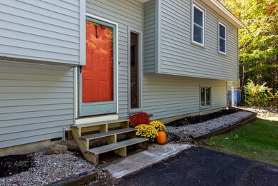 939 2nd Crown Point Rd, Strafford, NH 03884 - photo 4