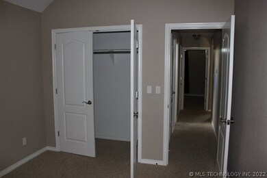 25682-4.JPG