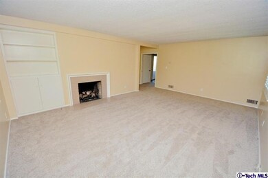 938 S Orange Grove Blvd unit B, Pasadena, CA 91105 - photo 3