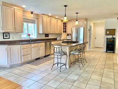 4 Blackthorn Dr, Worcester, MA 01609 - photo 7