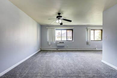 401 Highway22b43u5 unit E, North Plainfield Boro, NJ 07060 - photo 6